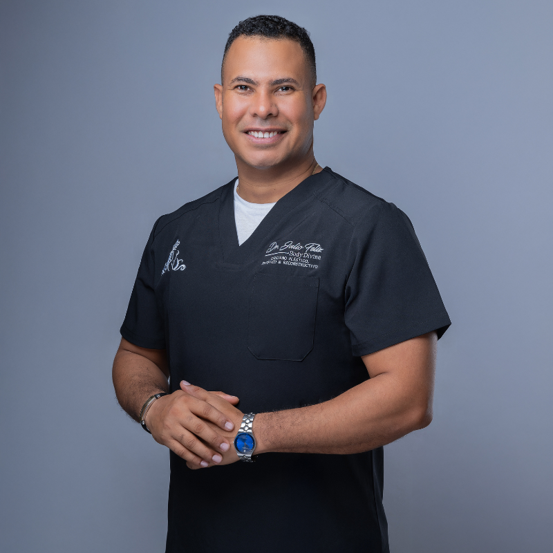 Dr. Julio Feliz, Cirujano Plástico Estético y Reconstructivo
